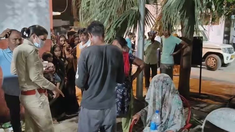 हरदोई: प्रेमी से मिलने गई थी पत्नी, पीछा करते हुए पहुंच गया पति, गुस्से में दांत से काट डाली नाक