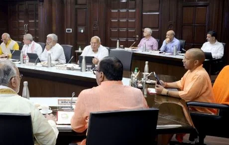 Ambedkar Nagar : उत्तर प्रदेश में तबादला नीति में बड़ा बदलाव: योगी कैबिनेट ने दी मंजूरी, अब जिले में अधिकतम 3 साल और मंडल में 7 साल ही कर सकेंगे काम