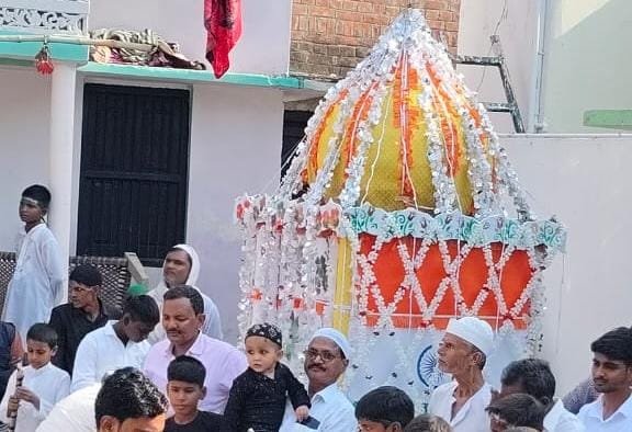*गाजीपुर: खानपुर में मोहर्रम का ताजिया अकीदत और अमन के साथ निकला, कर्बला में हुआ सुपुर्द-ए-खाक*
