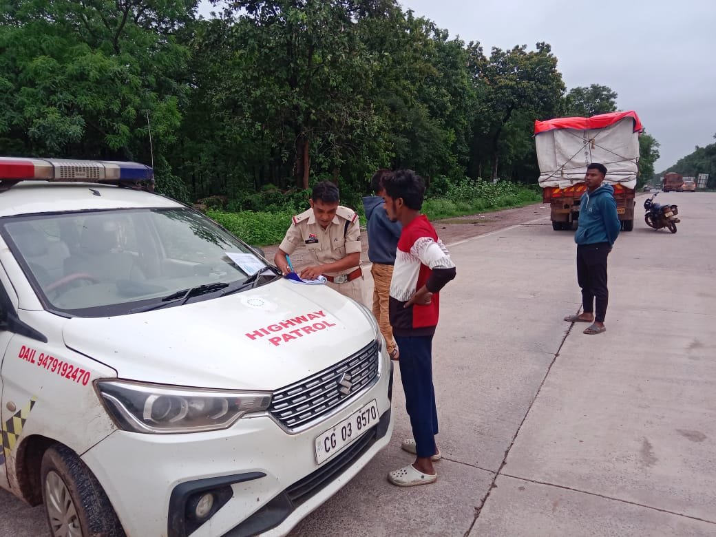 गुरुर : यातायात व्यवस्था सुधारने में जुटा पुरूर पुलिस, लगातार हो रही कार्रवाई